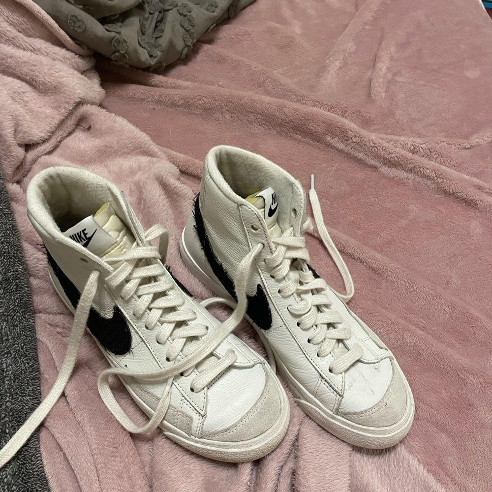 Nike Blazer Mid ‘77 Vintage Custom Shoes